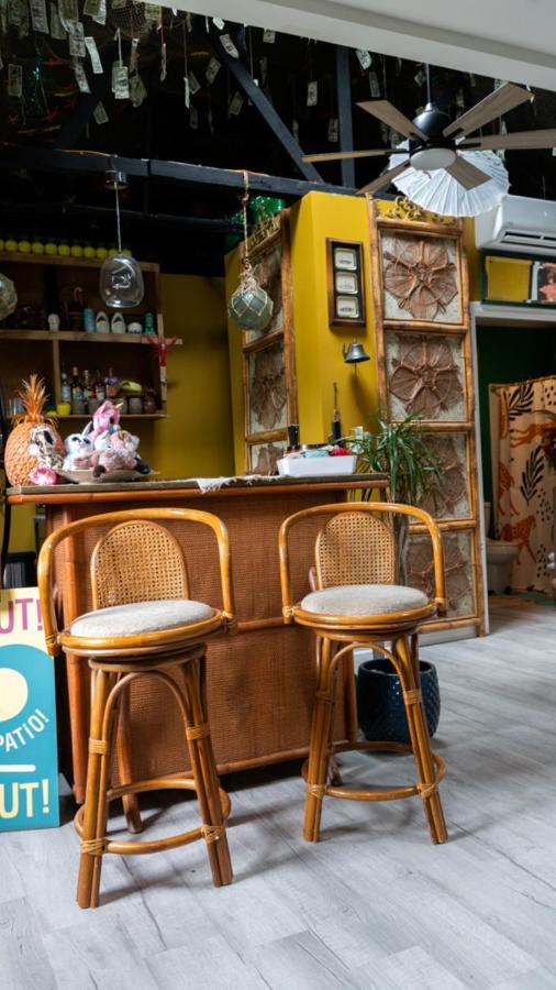 Вілла Tropical Tiki Hut Луїсвілл Екстер'єр фото